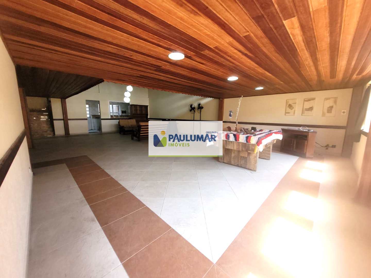 Casa à venda com 3 quartos, 250m² - Foto 4