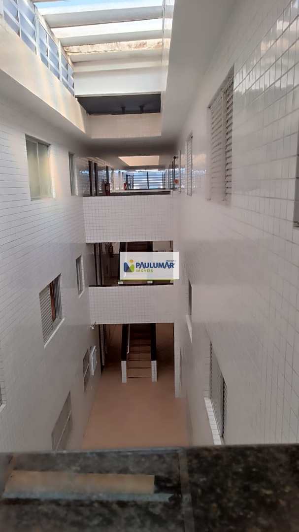 Apartamento à venda com 2 quartos, 60m² - Foto 4