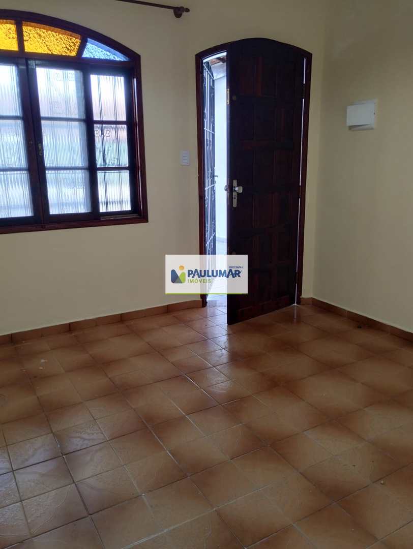 Casa para alugar com 2 quartos, 70m² - Foto 4