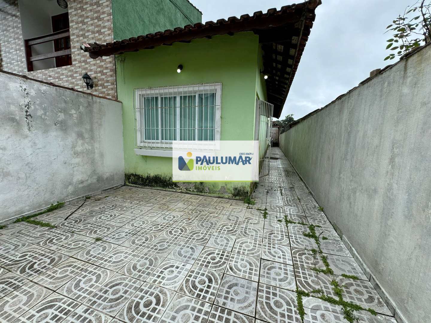 Casa à venda com 2 quartos, 100m² - Foto 1