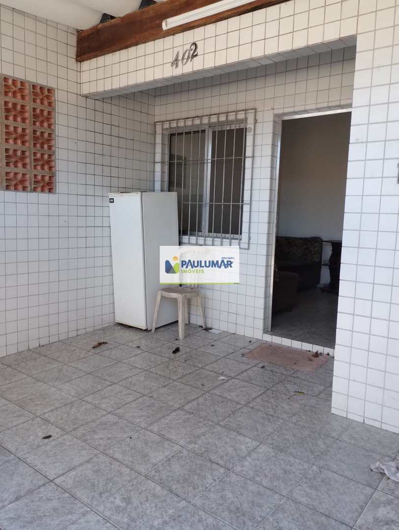 Casa de Condomínio à venda com 1 quarto, 45m² - Foto 2