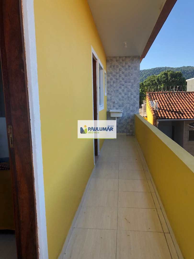 Casa à venda com 2 quartos, 90m² - Foto 2