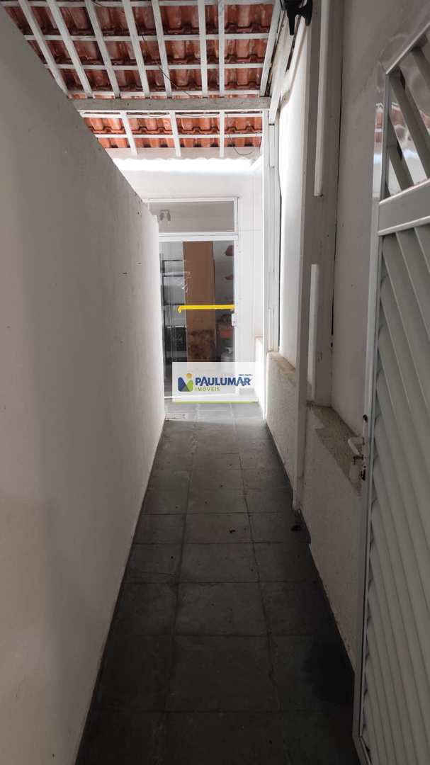 Casa para alugar com 2 quartos, 100m² - Foto 11