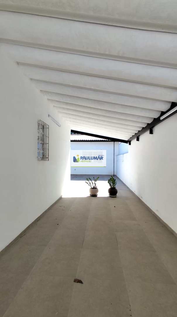 Casa para alugar com 2 quartos, 180m² - Foto 19