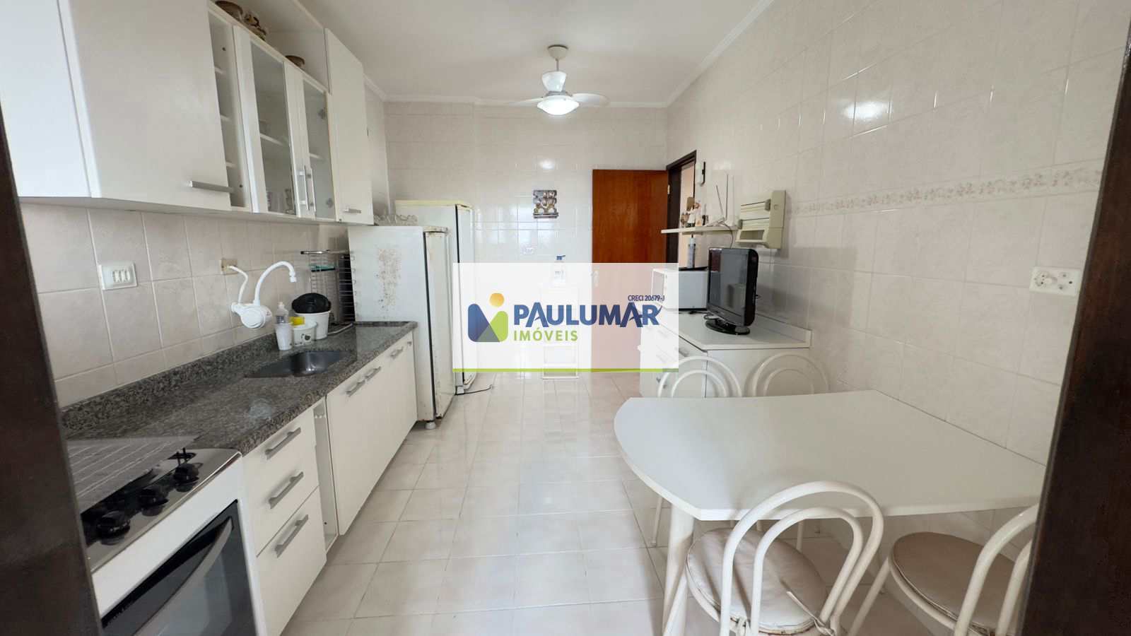 Apartamento para alugar com 3 quartos, 131m² - Foto 17