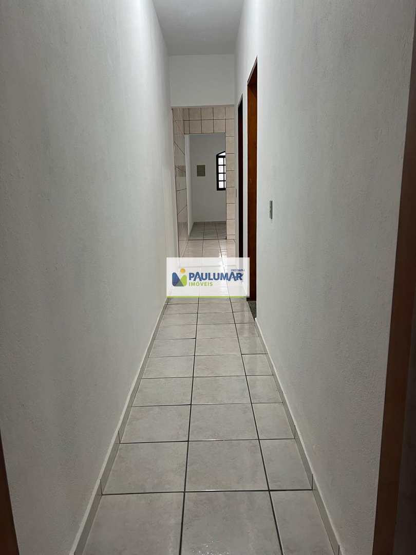 Casa à venda com 2 quartos, 80m² - Foto 8