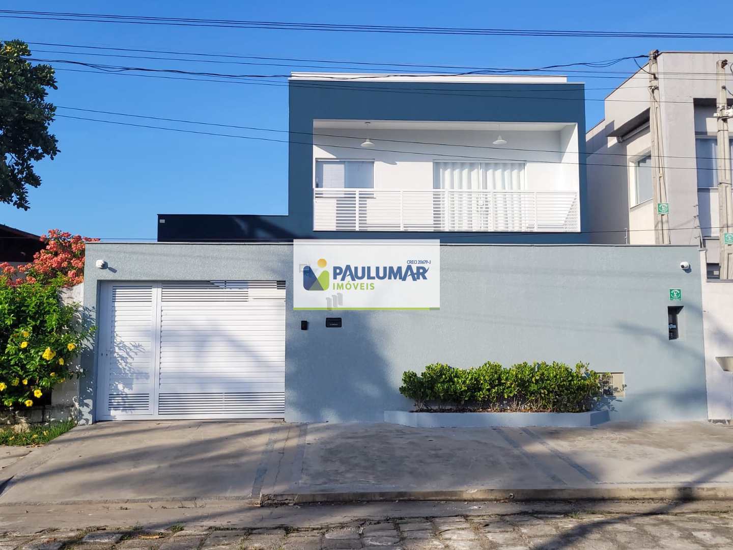 Sobrado à venda com 3 quartos, 222m² - Foto 1