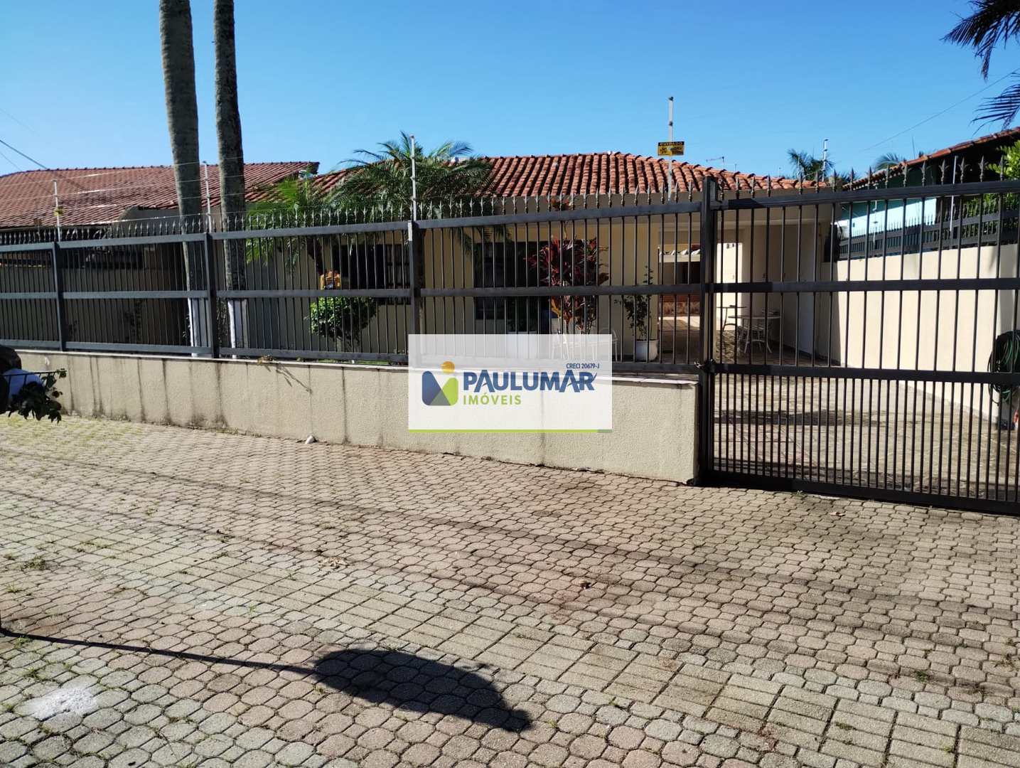 Casa para alugar com 3 quartos, 152m² - Foto 1
