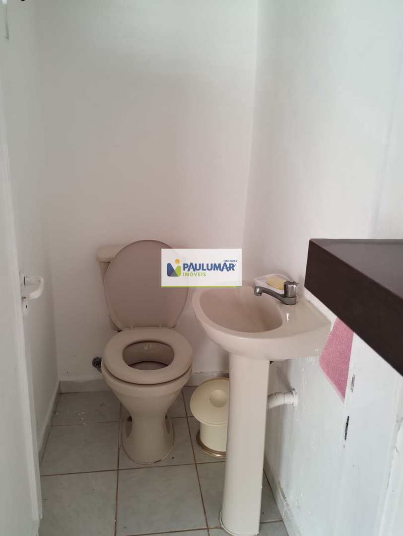 Casa para alugar com 3 quartos, 152m² - Foto 14