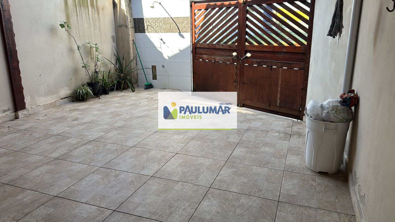 Casa à venda e aluguel com 2 quartos, 76m² - Foto 2