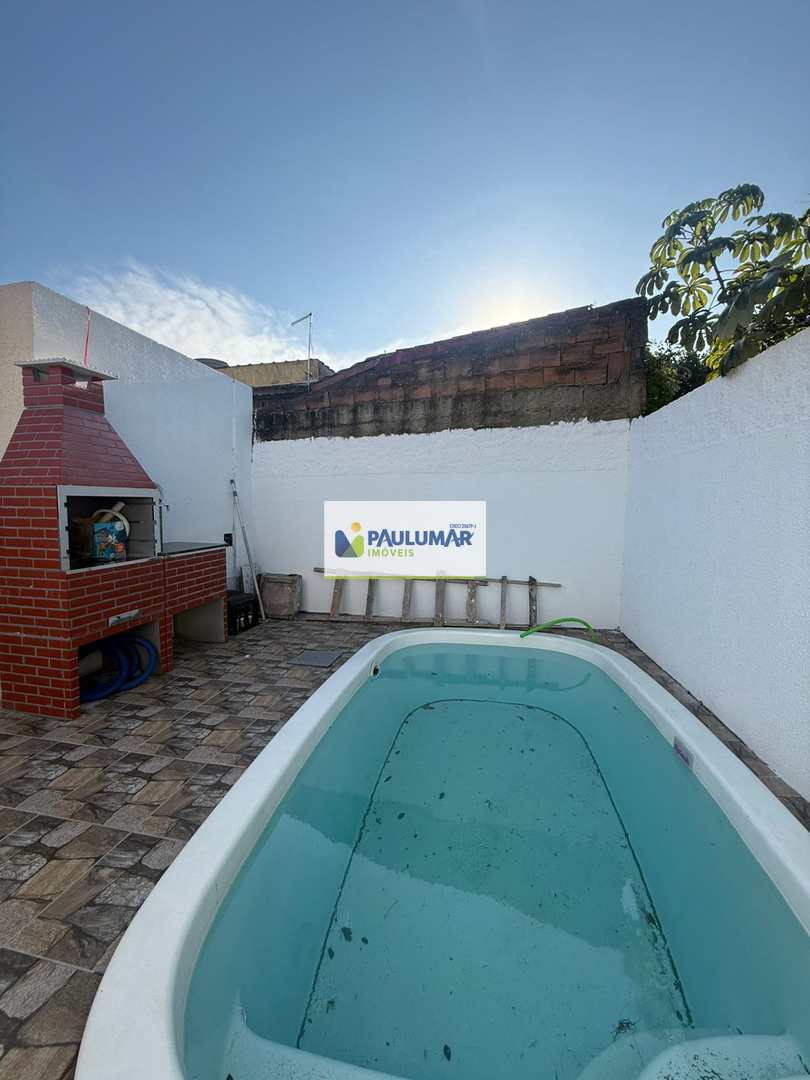 Casa com 2 quartos, Jardim Colúmbia, Mongaguá - R$ 259 mil, Cod: 833657