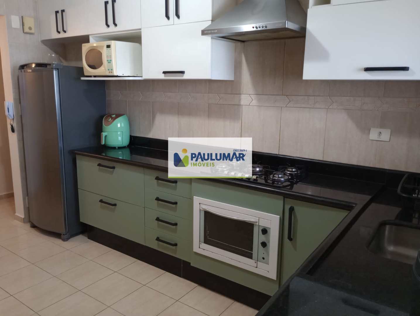 Apartamento para alugar com 2 quartos, 74m² - Foto 17