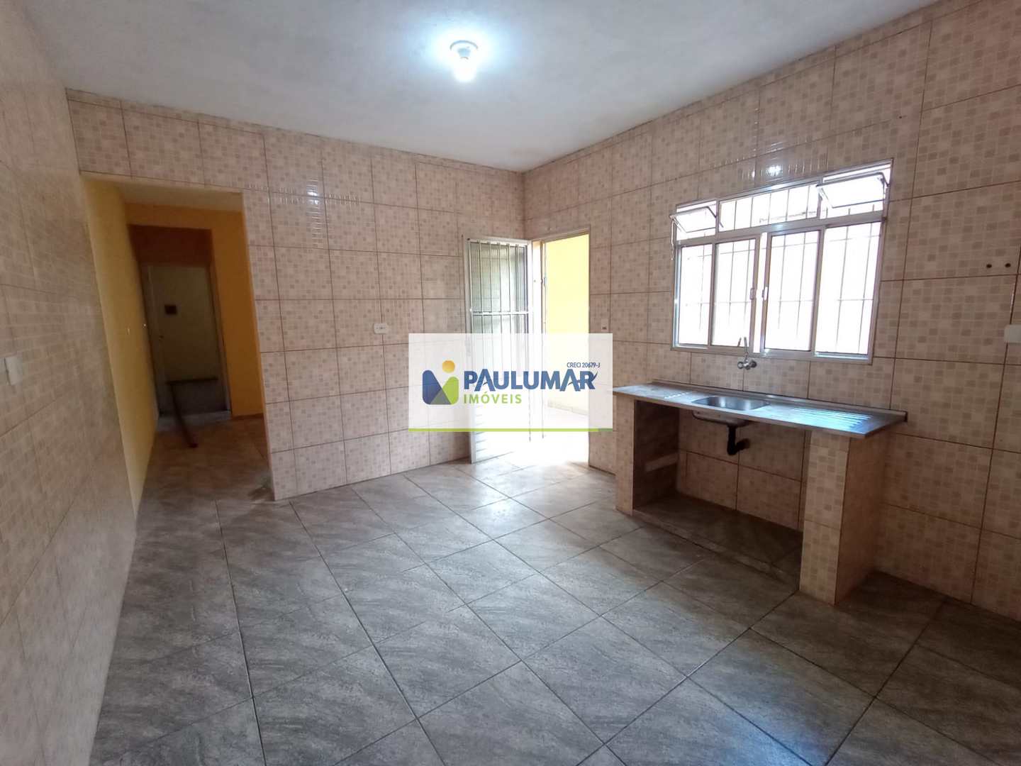Casa para alugar com 2 quartos, 70m² - Foto 1