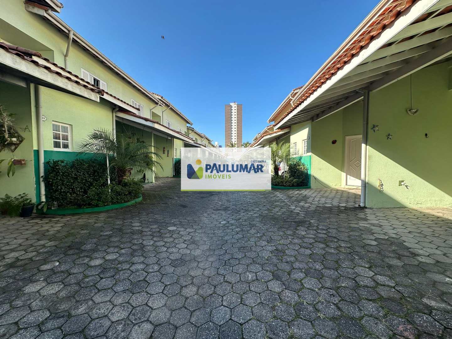 Casa de Condomínio com 2 quartos, Vila São Paulo, Mongaguá - R$ 320 mil, Cod: 833744