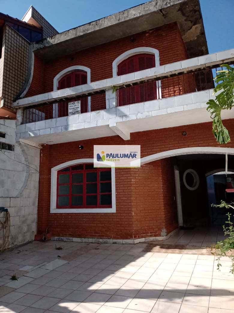 Sobrado com 4 quartos, Balneário Itaóca, Mongaguá, Cod: 833832