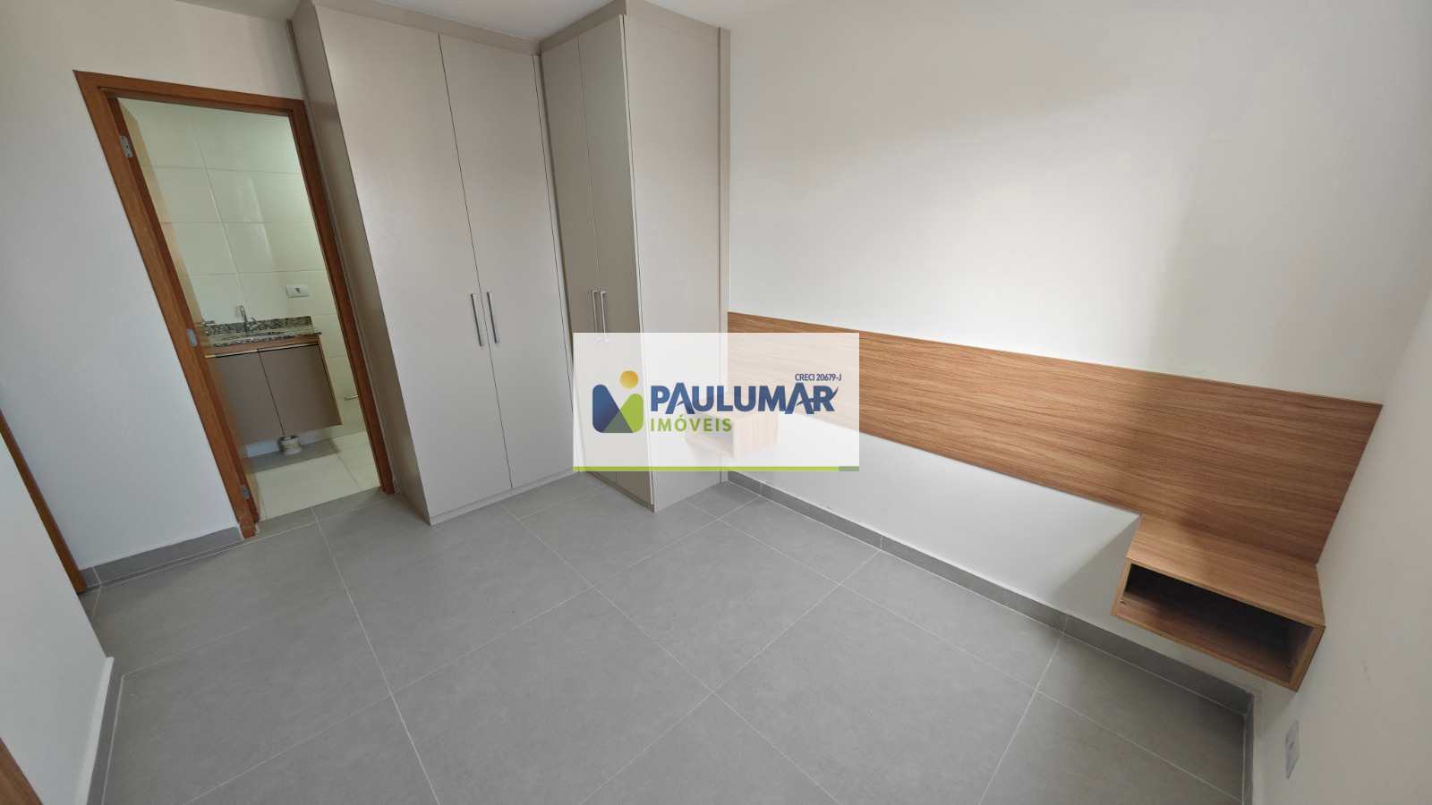 Apartamento para alugar com 2 quartos, 72m² - Foto 13