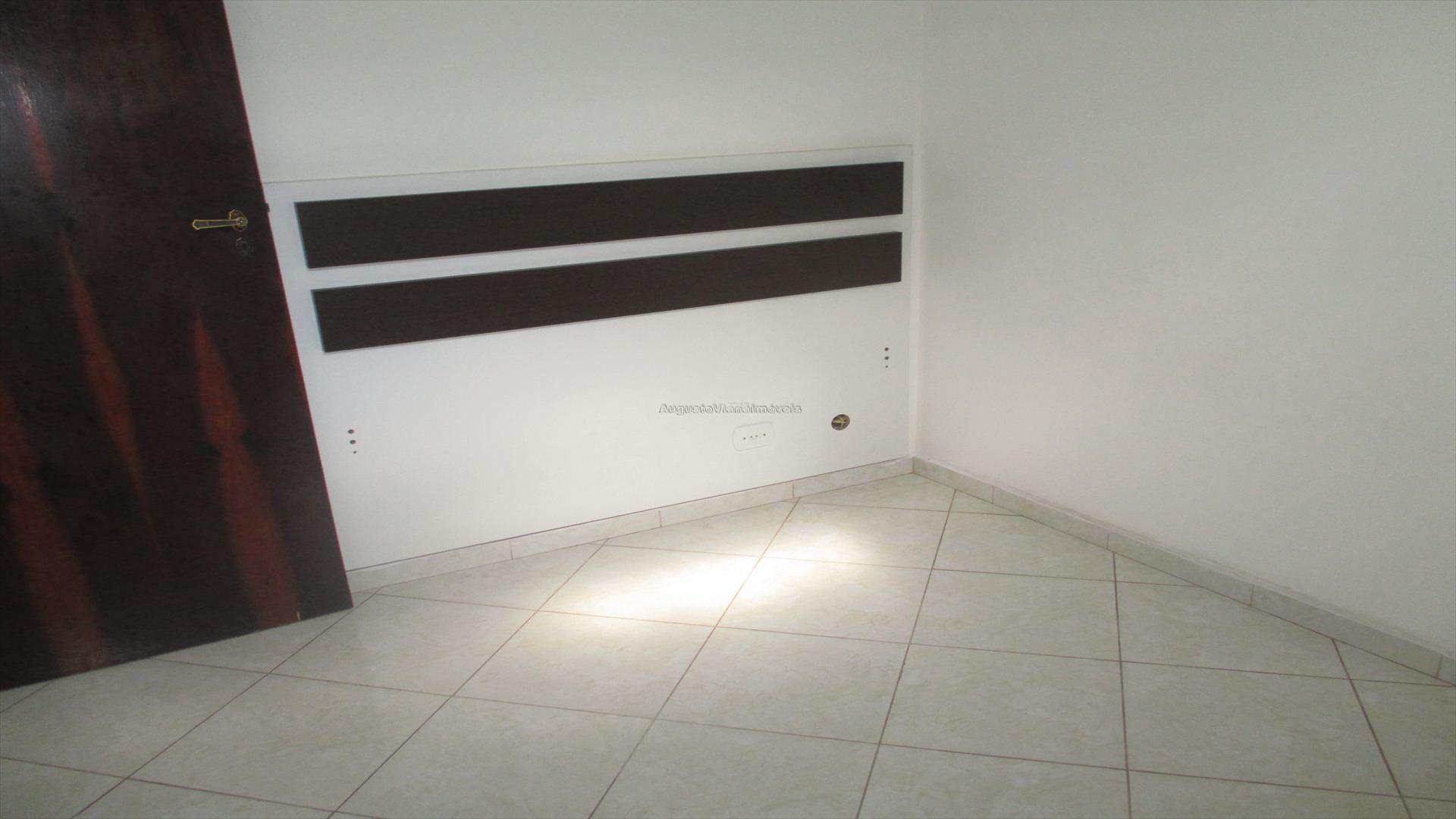 Apartamento à venda com 2 quartos, 70m² - Foto 11