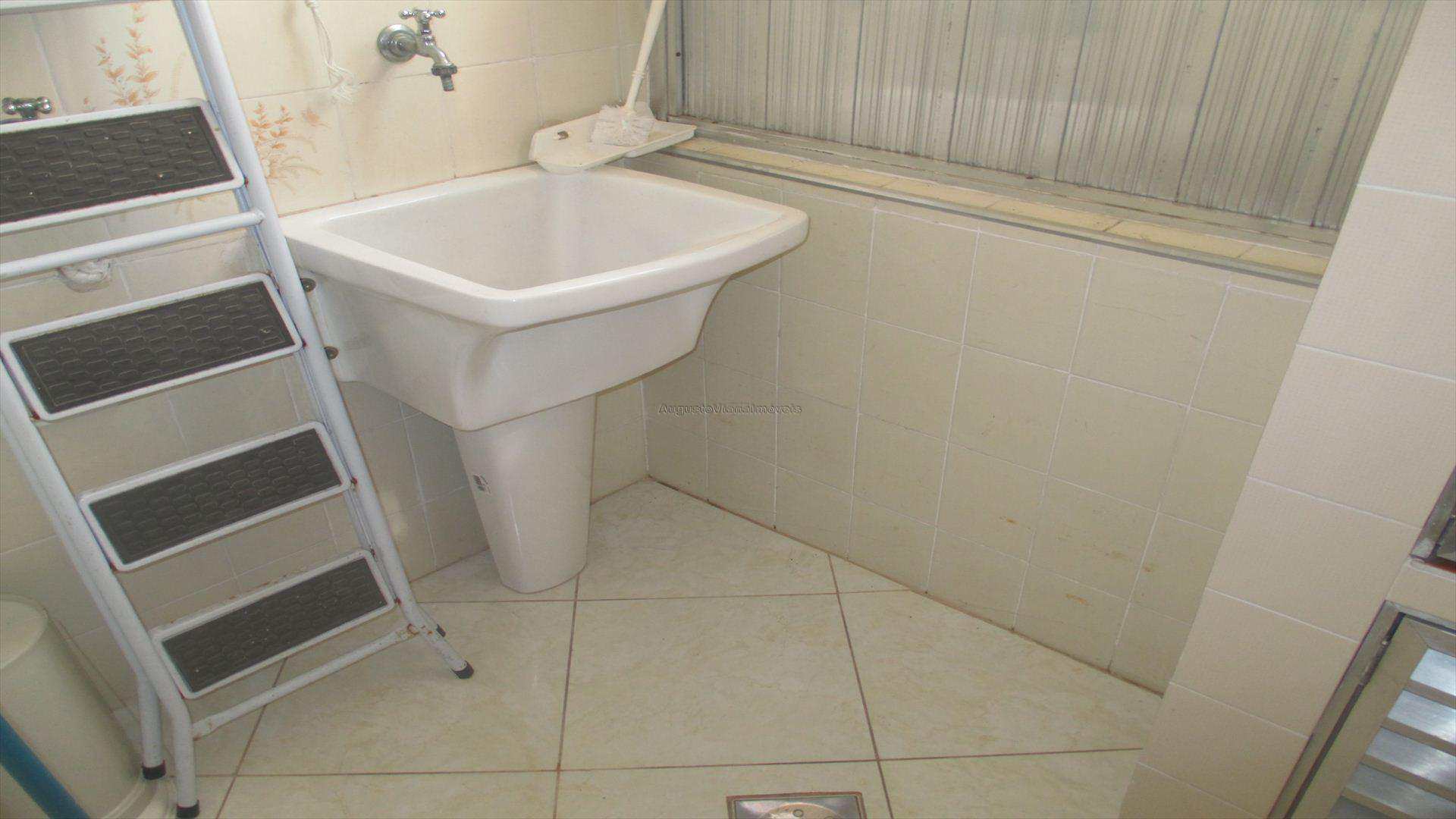 Apartamento à venda com 2 quartos, 70m² - Foto 19