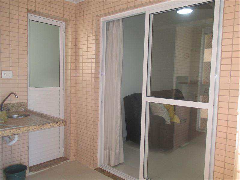 Apartamento à venda com 2 quartos, 74m² - Foto 7