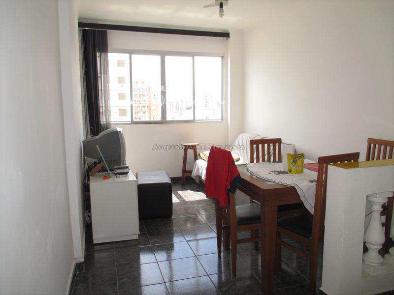 Apartamento à venda com 1 quarto, 60m² - Foto 2