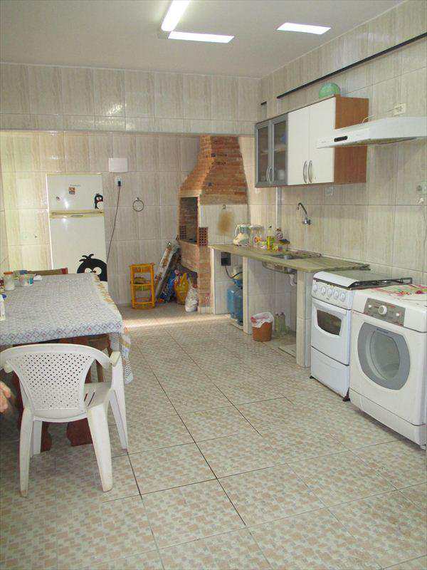 Casa à venda com 3 quartos, 200m² - Foto 24