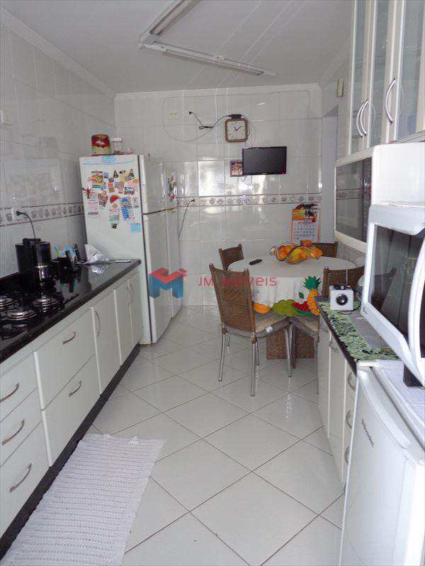 Apartamento à venda com 3 quartos, 107m² - Foto 6