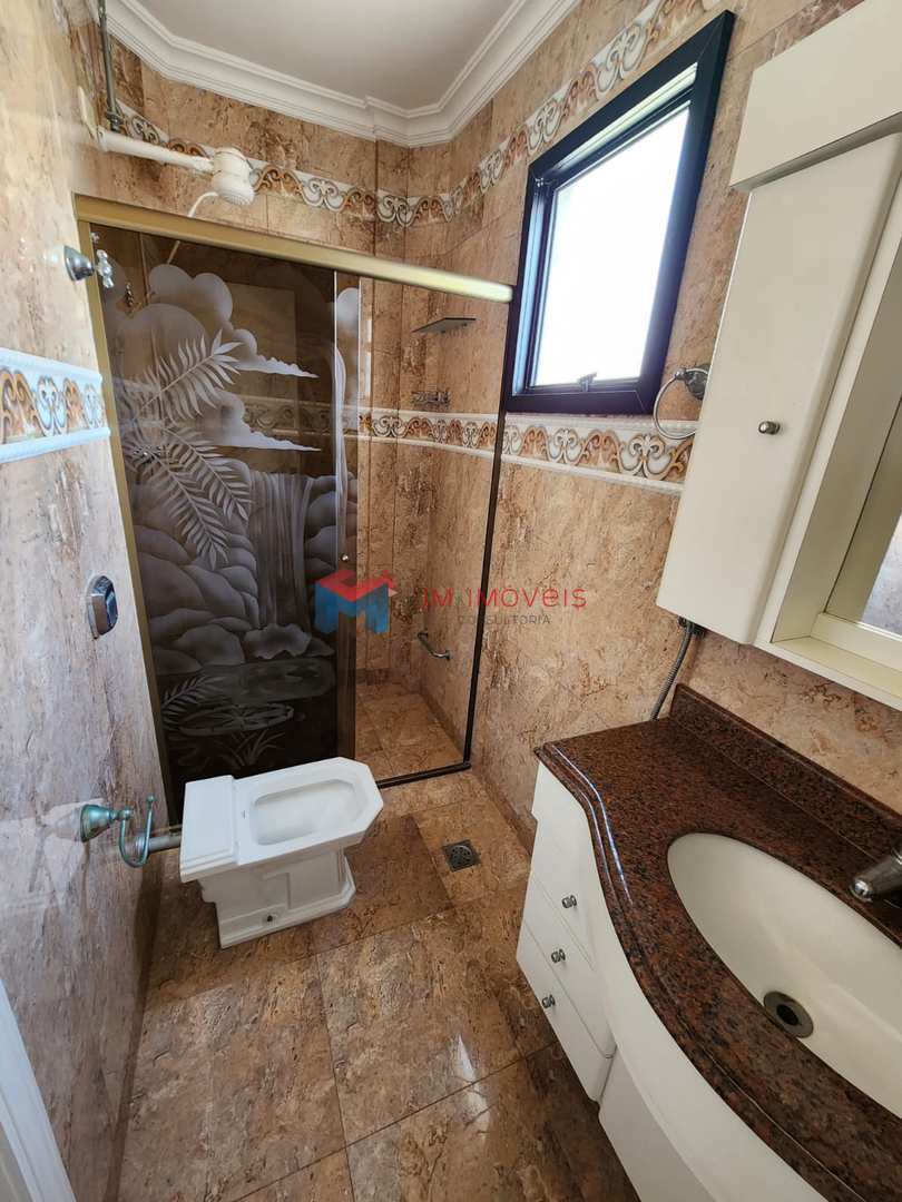 Apartamento à venda com 3 quartos, 200m² - Foto 11