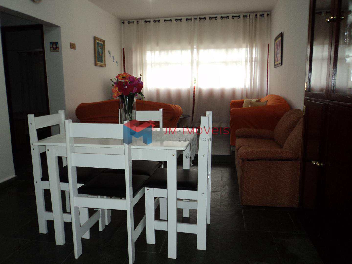 Apartamento à venda com 2 quartos, 70m² - Foto 3