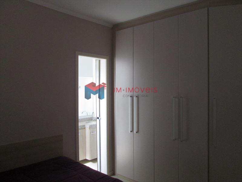 Apartamento à venda com 2 quartos, 79m² - Foto 17