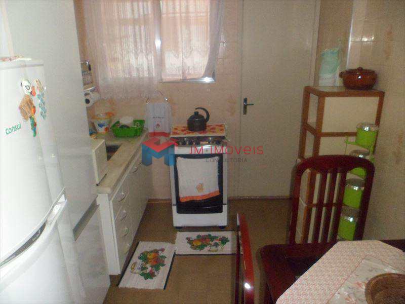 Apartamento à venda com 2 quartos, 58m² - Foto 12