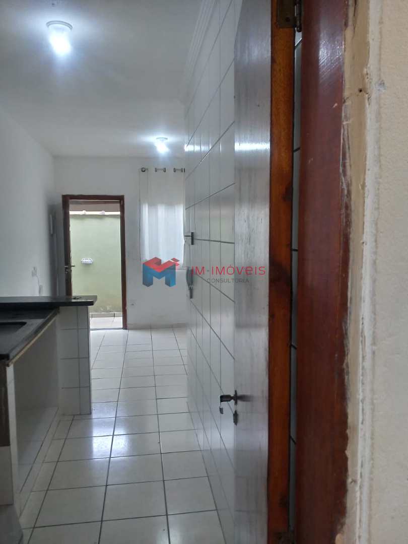 Casa de Condomínio à venda com 1 quarto, 45m² - Foto 13