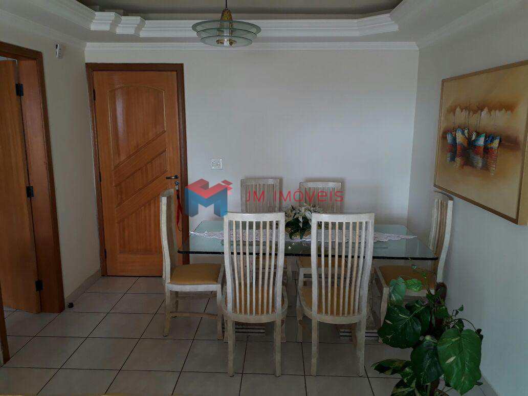 Apartamento à venda com 2 quartos, 81m² - Foto 2