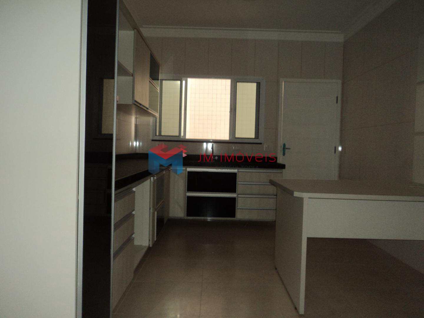 Casa à venda com 5 quartos, 213m² - Foto 12