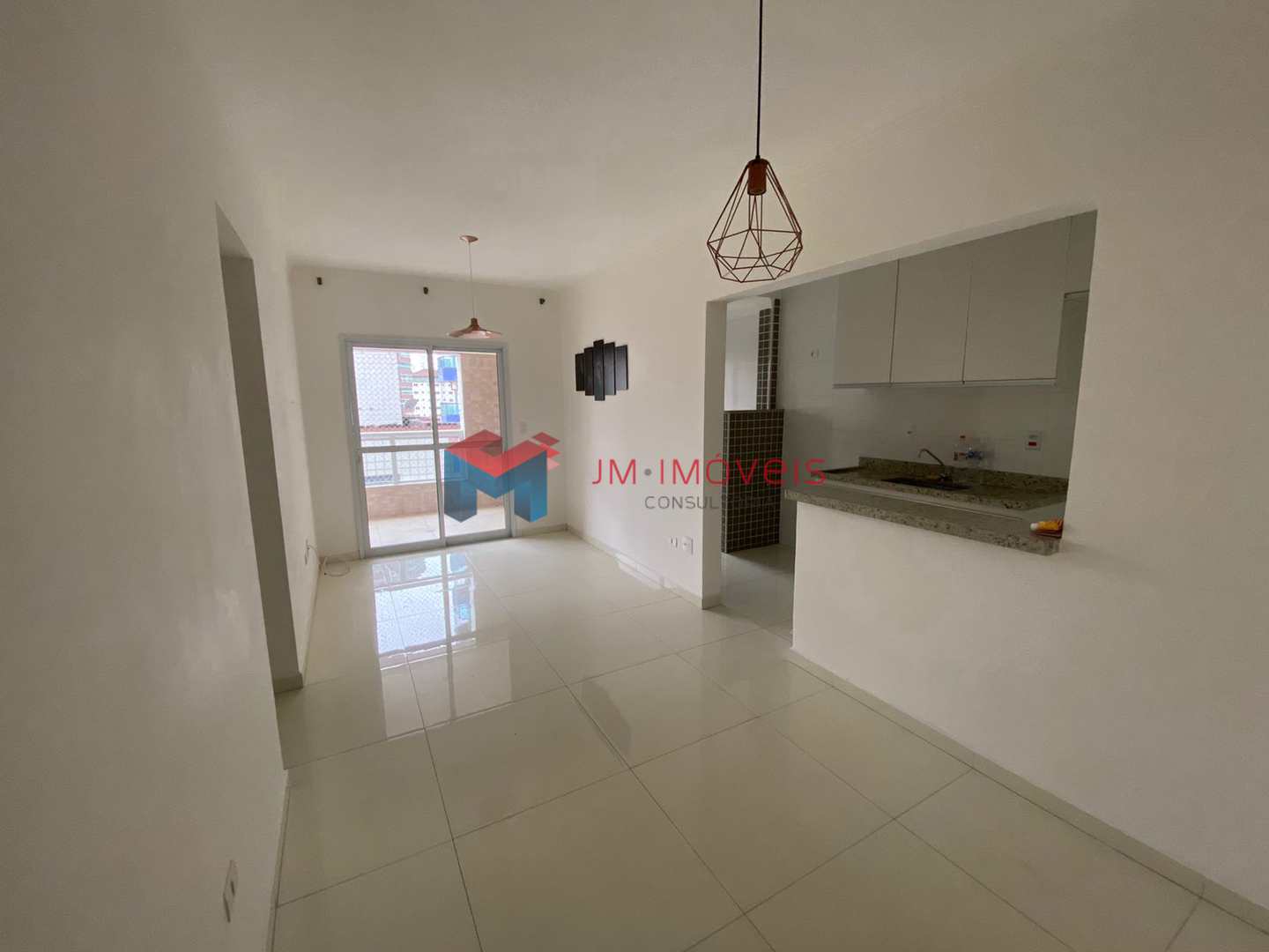 Apartamento à venda com 2 quartos, 70m² - Foto 3