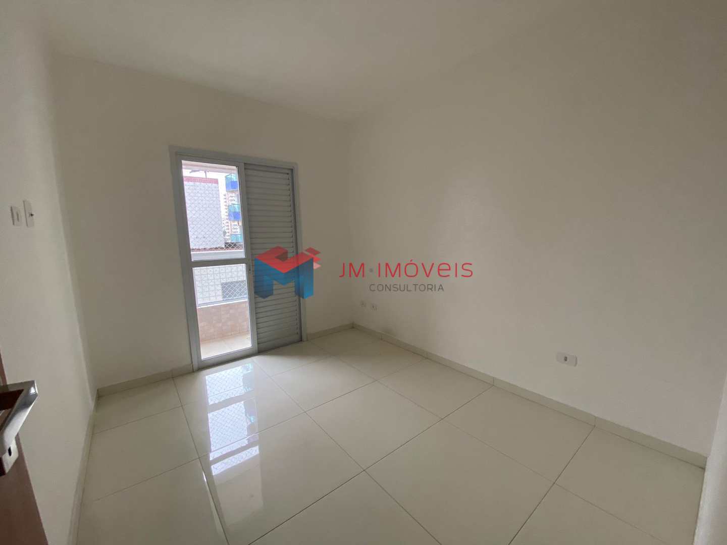 Apartamento à venda com 2 quartos, 70m² - Foto 15