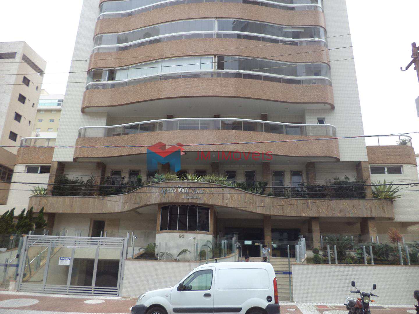 Apartamento à venda com 3 quartos, 133m² - Foto 2