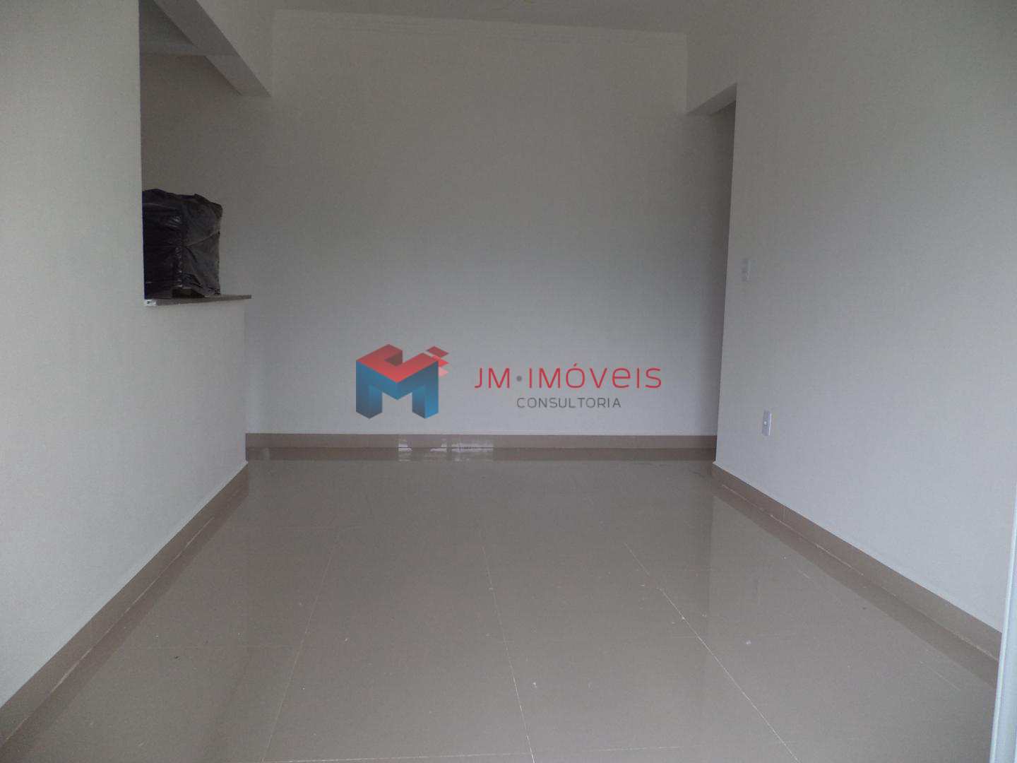 Apartamento à venda com 2 quartos, 79m² - Foto 2