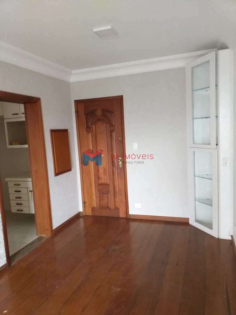 Apartamento à venda com 2 quartos, 69m² - Foto 2