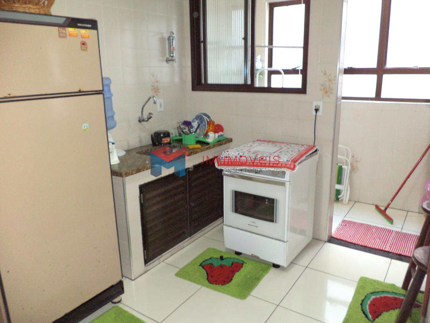 Apartamento à venda com 2 quartos, 90m² - Foto 4