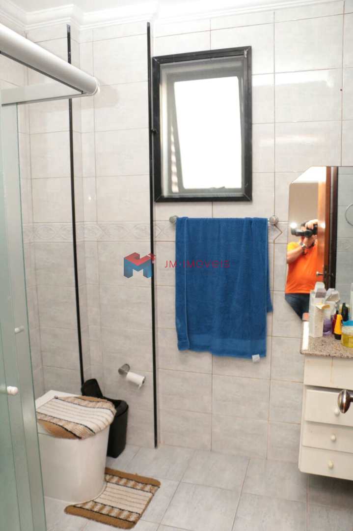 Apartamento à venda com 3 quartos, 150m² - Foto 17