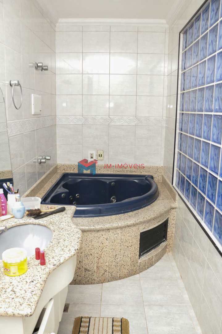 Apartamento à venda com 3 quartos, 150m² - Foto 18