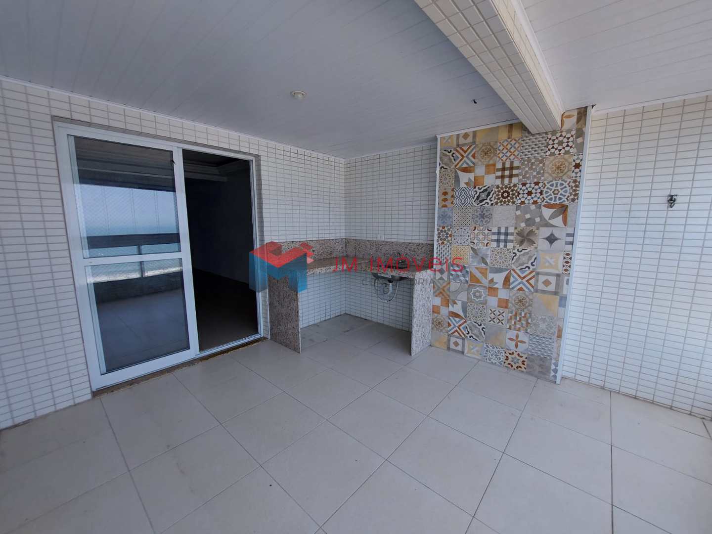 Apartamento à venda com 3 quartos, 170m² - Foto 2