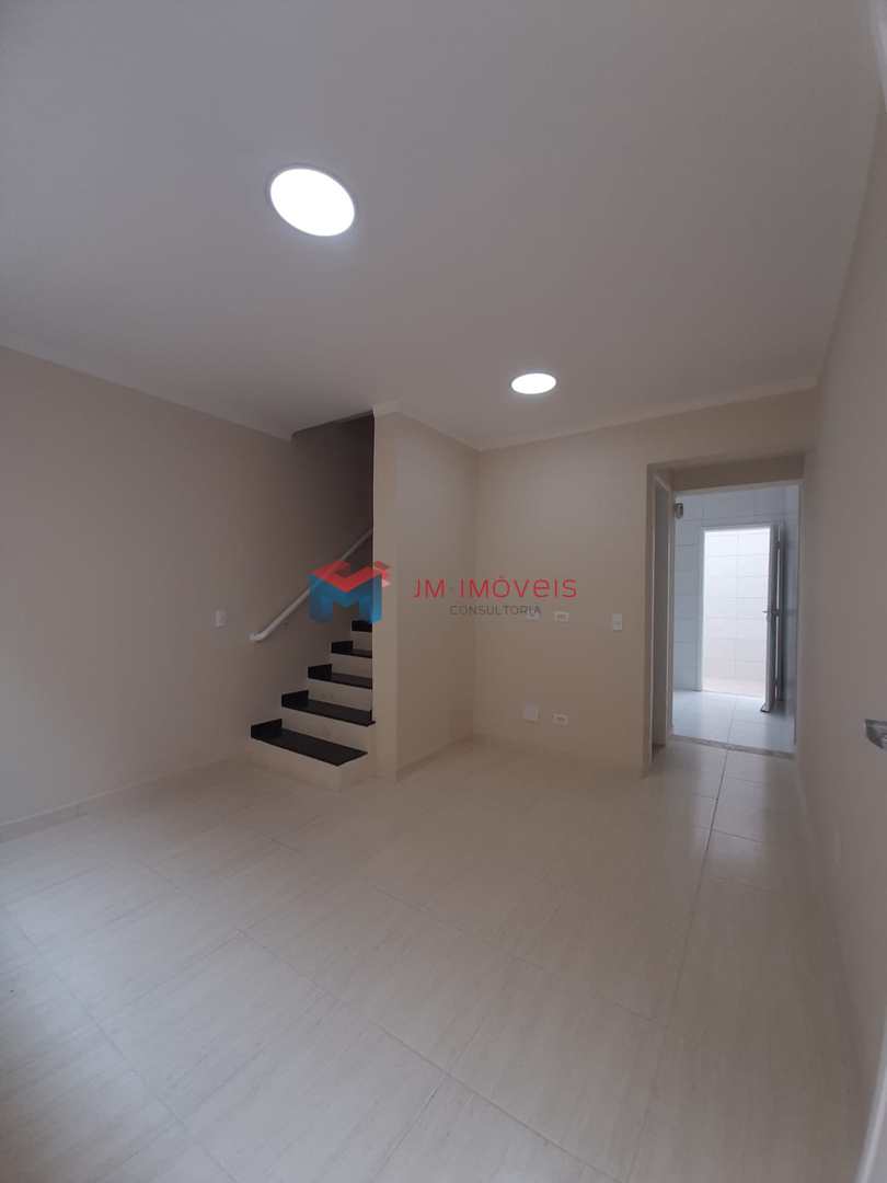 Sobrado à venda com 2 quartos, 51m² - Foto 3