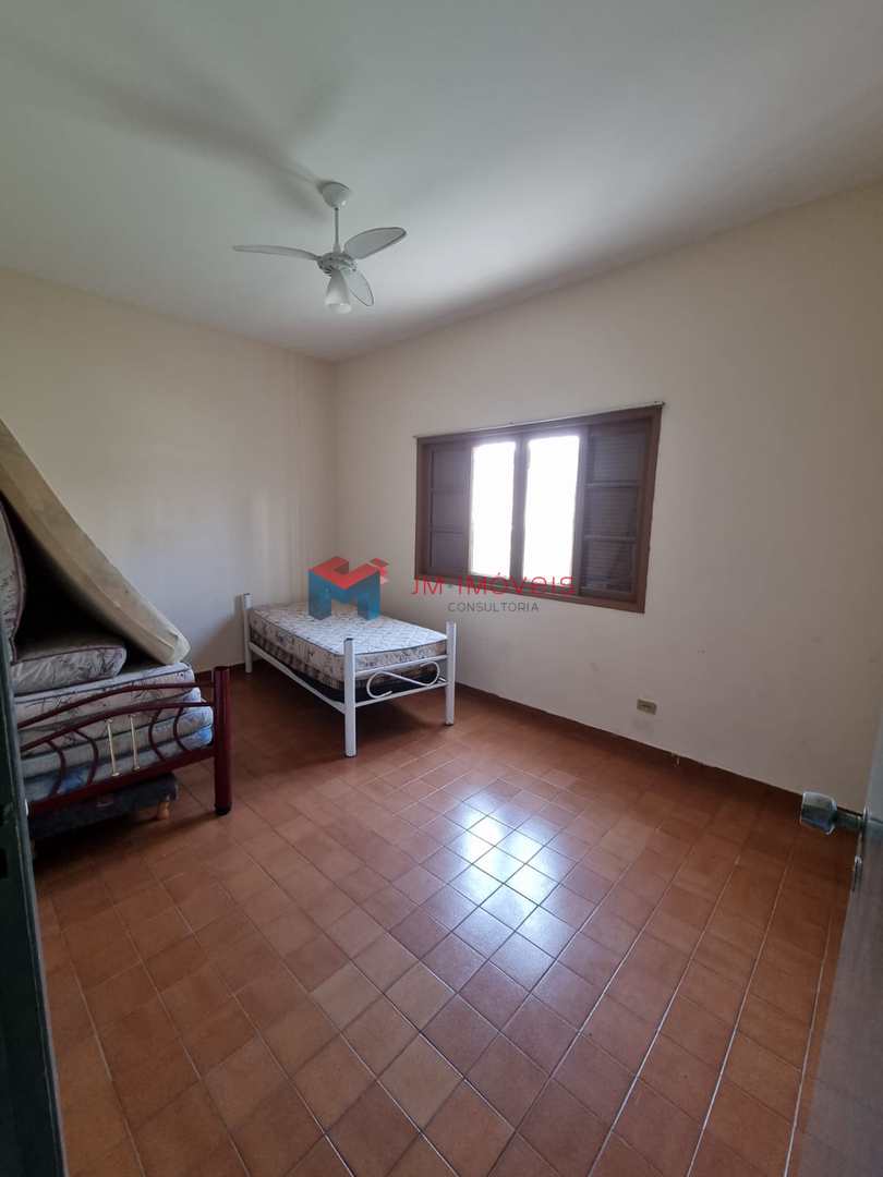 Casa à venda com 3 quartos, 96m² - Foto 11