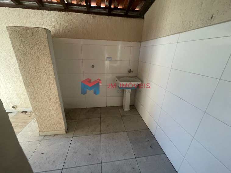 Casa à venda com 2 quartos, 88m² - Foto 10