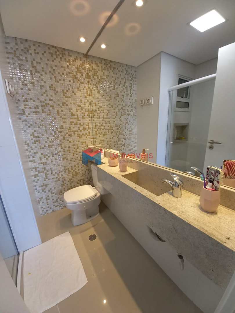 Apartamento à venda com 3 quartos, 123m² - Foto 23