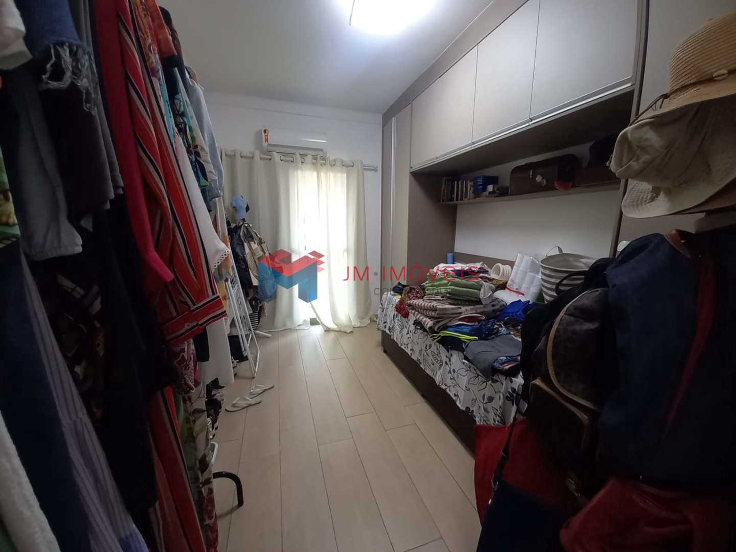 Apartamento à venda com 3 quartos, 130m² - Foto 4