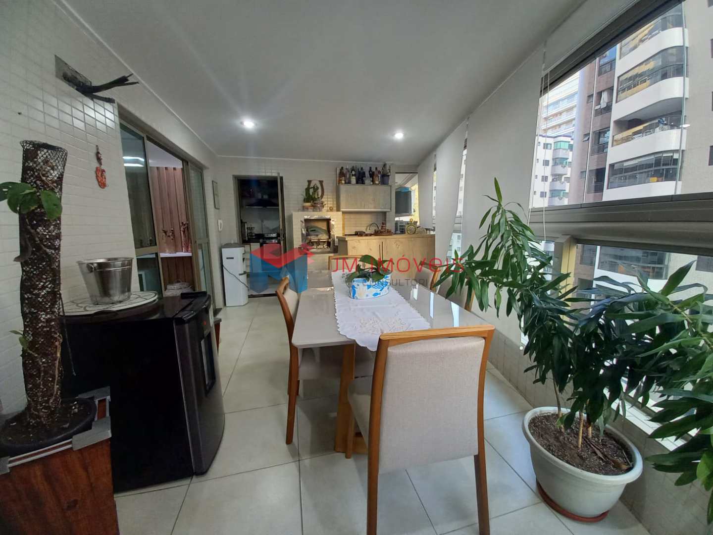 Apartamento à venda com 3 quartos, 130m² - Foto 13