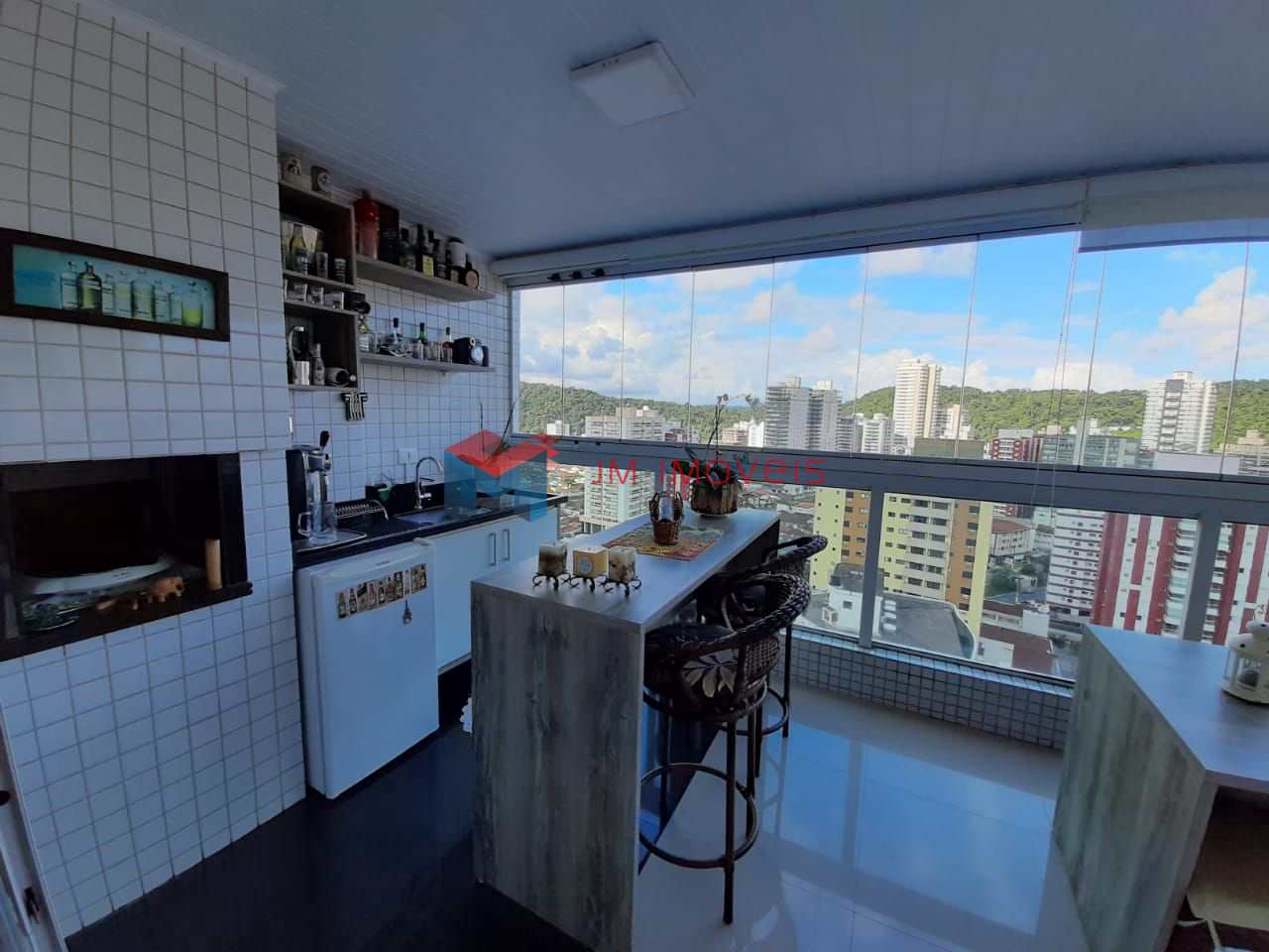 Apartamento à venda com 3 quartos, 118m² - Foto 2