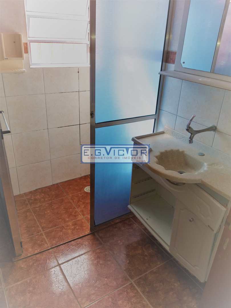 Casa à venda com 3 quartos, 80m² - Foto 17